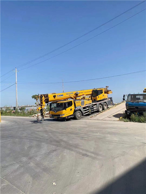 新宾吊车作业时，可能会产生哪些额外收费项目？